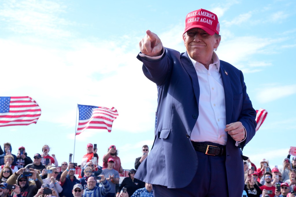 Trump officially asks Supreme Court to dismiss federal Jan. 6 indictment