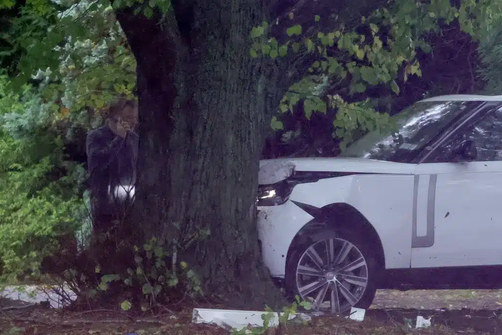 Alec Baldwin Crashed Car
