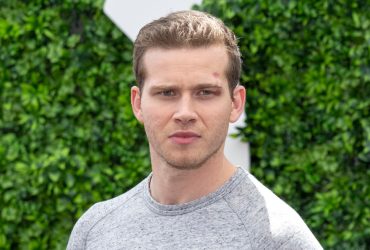 Oliver Stark