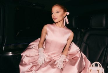 Ariana Grande Red Carpet Incident